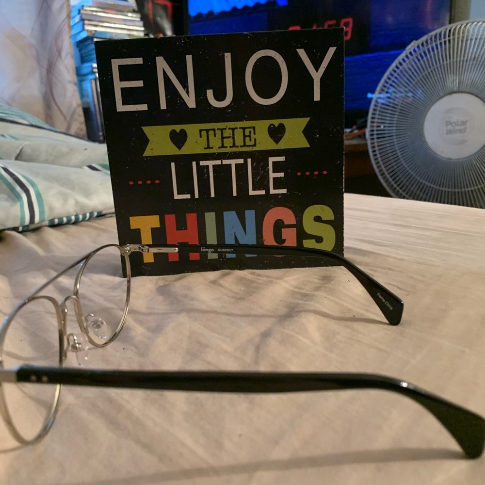 Eyeglasses - Picture 2 of 6